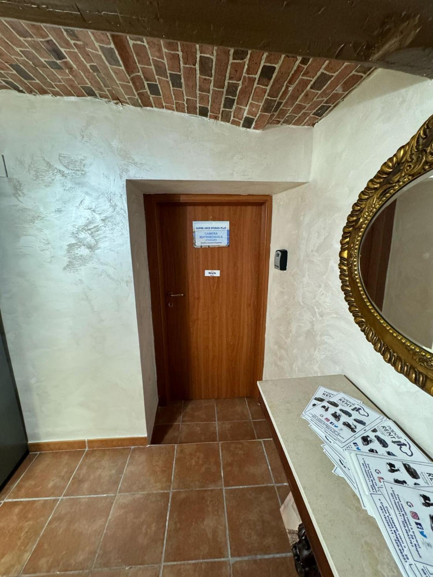 Super Nice Studio Flat Napels Buitenkant foto